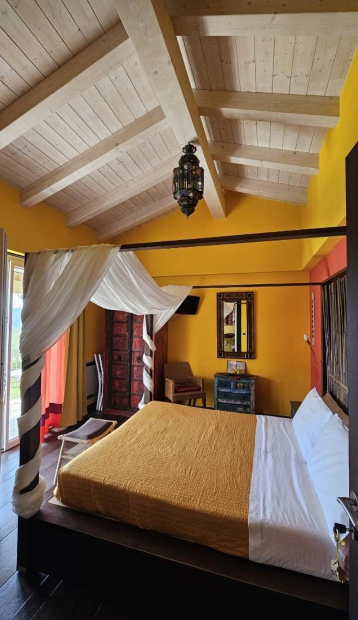 Bed and Breakfast La Cicala Stonata Дольчеаккуа Экстерьер фото
